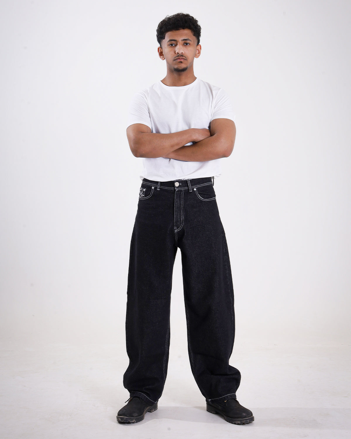 P1- BLACK BAGGY DENIM
